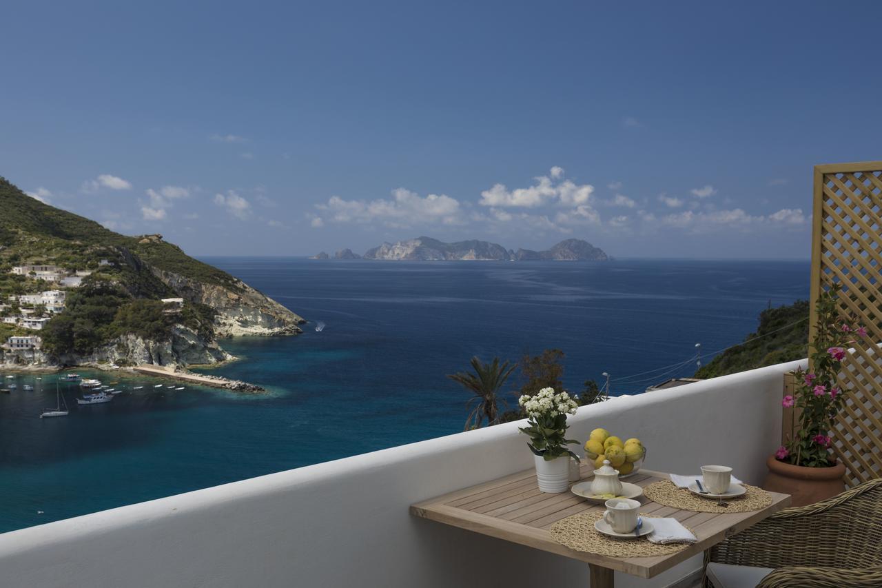 Maridea Casa Vacanza- Le Alcove Sul Mare Suites بونسا المظهر الخارجي الصورة