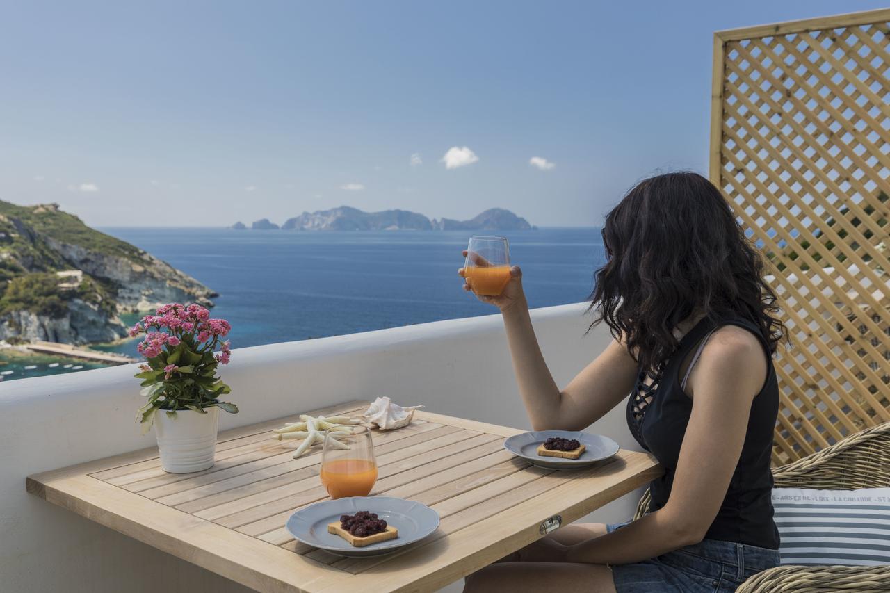 Maridea Casa Vacanza- Le Alcove Sul Mare Suites بونسا المظهر الخارجي الصورة