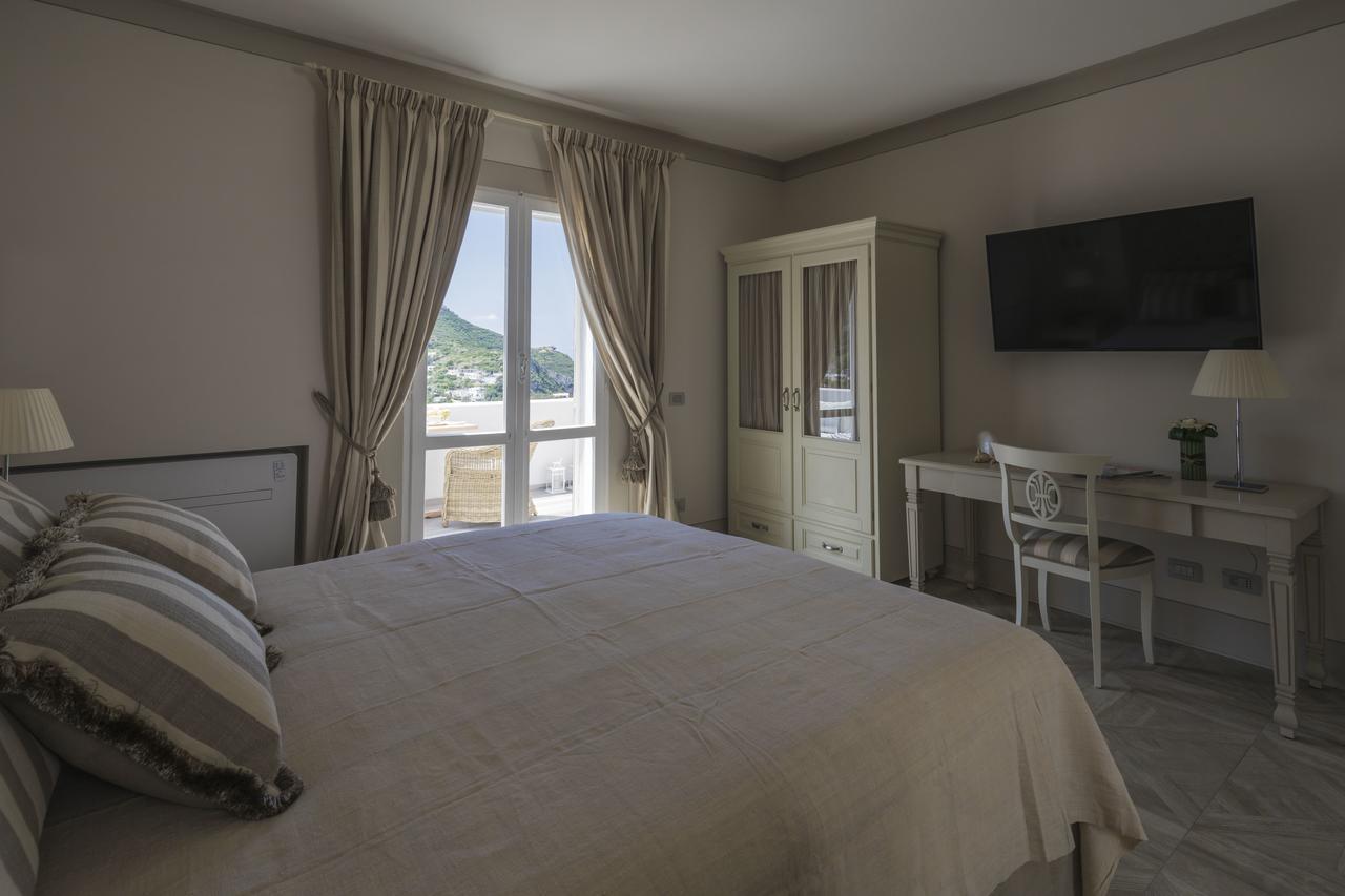 Maridea Casa Vacanza- Le Alcove Sul Mare Suites بونسا المظهر الخارجي الصورة