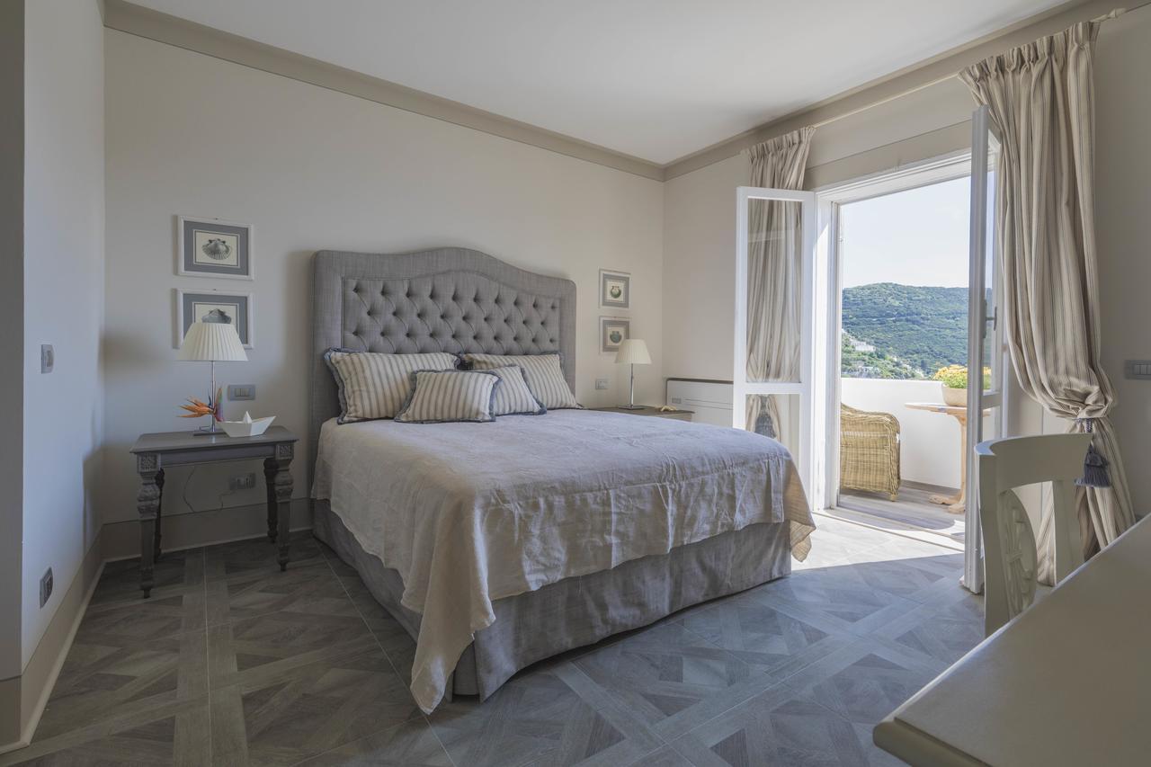 Maridea Casa Vacanza- Le Alcove Sul Mare Suites بونسا المظهر الخارجي الصورة