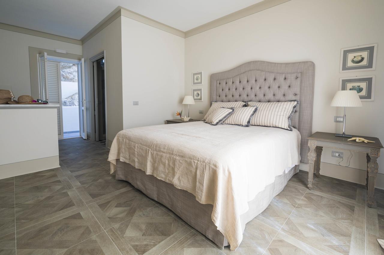Maridea Casa Vacanza- Le Alcove Sul Mare Suites بونسا المظهر الخارجي الصورة