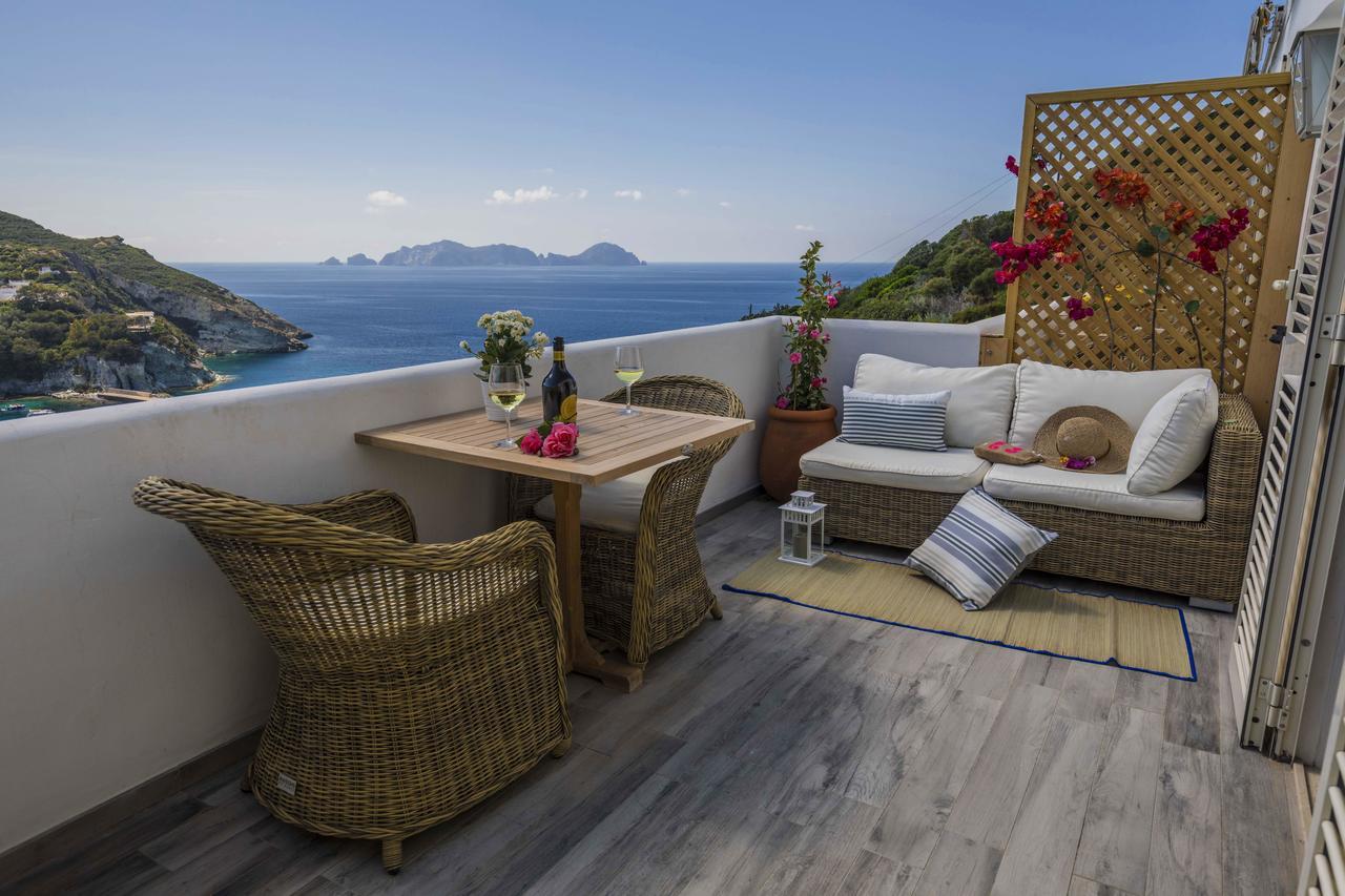 Maridea Casa Vacanza- Le Alcove Sul Mare Suites بونسا المظهر الخارجي الصورة